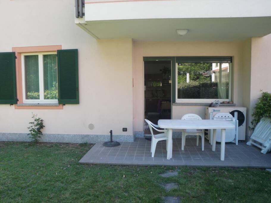 La Casa Sul Lago Monvalle Exterior foto